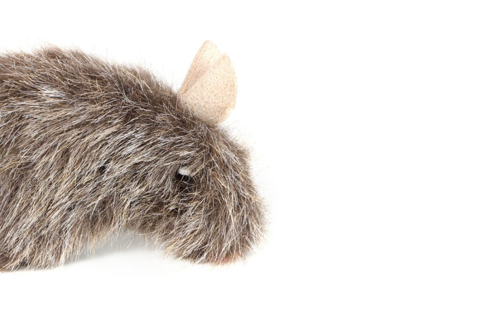 GiGwi Refillable Catnip Naturals Mouse - Perfect for Batting, Tossing and Pouncing!