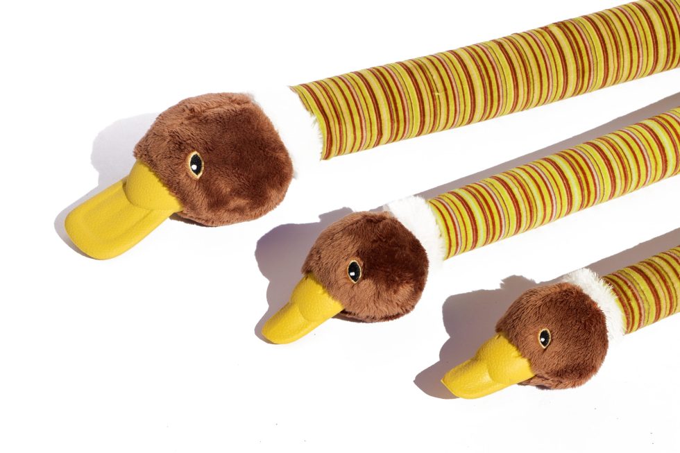 GiGwi Crunchy Neck Plush Duck - Fun, Unique Dog Toy in Various Sizes!