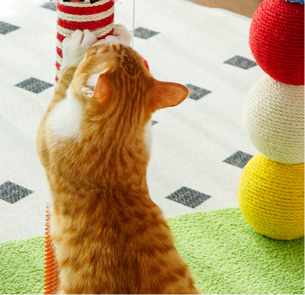 Compact & Colourful Sisal Scratching Post with Hanging Ball Toy